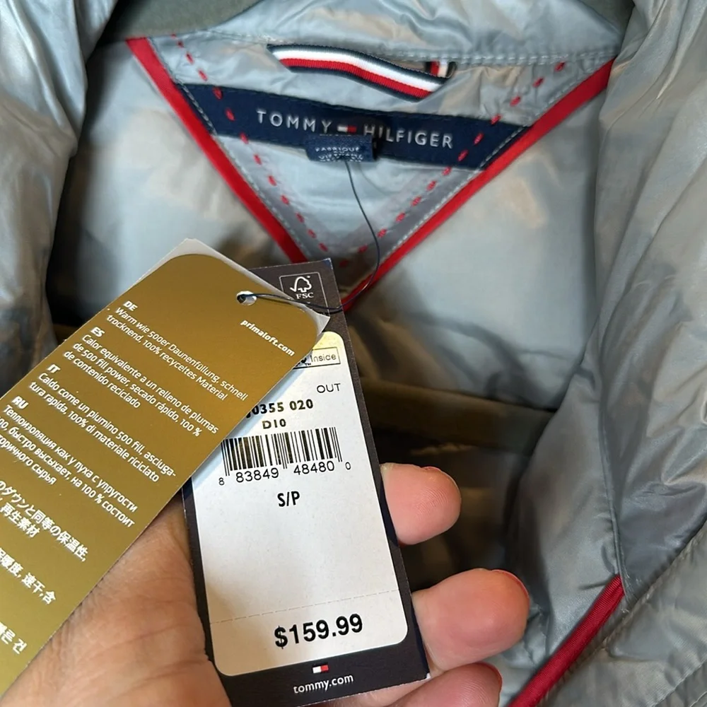 Tommy Hilfiger women’s jacket color gray size S/P Insulation Luxe. - Picture 5 of 7